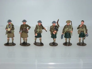 BRITAINS 41034 BRITISH BLACKWATCH REGIMENT INFANTRY SOLDIERS WEARING KILTS - Picture 1 of 3