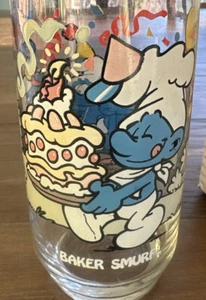 Vtg 1983 Baker Smurf Peyo Drinking Glass  14oz Birthday Cake Cook Party Decor - Picture 1 of 12