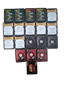 Juego de 70 cartas coleccionables Hasbro Piratas del Caribe bucanero juego de mesa - Imagen 1 de 3
