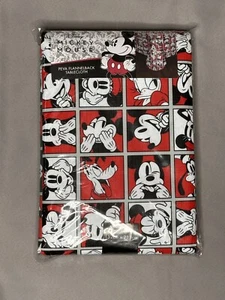 Disney Mickey Mouse & Friends 60x84 PEVA Flanell Rückseite Indoor Outdoor Tischdecke - Bild 1 von 18