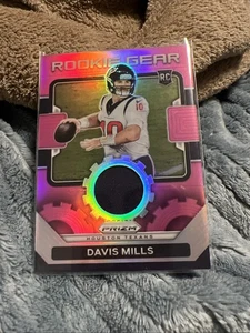 2021 Panini Prizm - Rookie Gear Davis Mills #RG-22 Pink Prizm (MEM, RC) - Bild 1 von 2