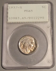 1937-S Buffalo Nickel 5c PCGS MS 65 - Rattler PCGS OGH soporte de sonajero tonificado - Imagen 1 de 9