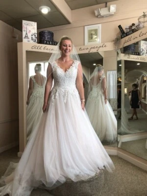 Vestido de novia Allure talla 12 nuevo con etiquetas  Foto 1 de 4