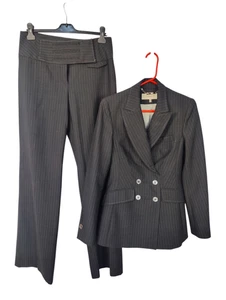 KAREN MILLEN GREY PINSTRIPE 2 PIECE SUIT BLAZER TROUSER SIZE UK 12 FORMAL WOOL - Picture 1 of 7