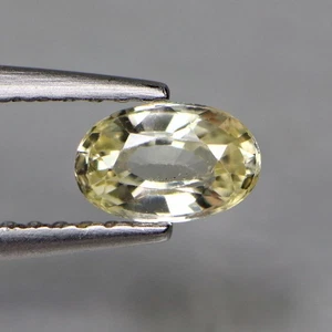 0.54 Cts Unhated Natural Sapphire Oval Cut Yellow Srilanka Gemstone - Picture 1 of 6