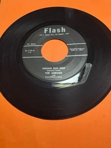 1959 R&B / DOO WOP - ARROWS "INDIAN BOP HOP & ANNIE MAE" ON FLASH 132 RARE VG++ - Picture 1 of 2