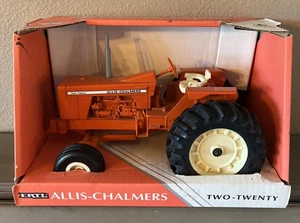 Vintage 1996 Allis Chalmers 220 Two-Twenty Diecast Tractor 1/16 Scale #4755 Agco - Picture 1 of 8