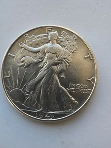 1943 50C Walking Liberty Half Dollar BU Beauty ! - Picture 1 of 3
