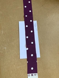Stoffrest Patchwork Basteln Nähen Material Clarke Berry Spotty Dot 68x5cm - Bild 1 von 1