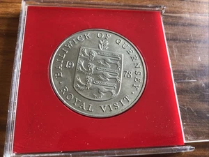 Guernsey 25 Pence 1978 Coin Royal Visit - Picture 1 of 3