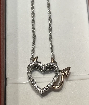 Collar vintage de plata de ley 925 H Ngai diamantes corazón, cuernos y cola Foto 1 de 4