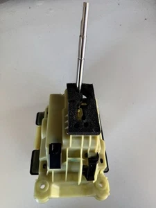 2003-2011 MERCEDES W211 E320 E350 E500 CLS500 FLOOR GEAR SHIFT SHIFTER SELECTOR - Picture 1 of 4