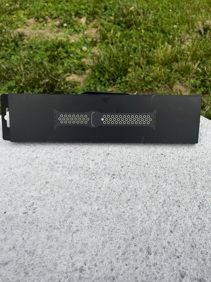 Apple Watch Band NIKE Sport MXR02AM/A GENUINE 42/44/45mm BLACK / LIME