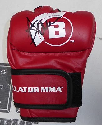 Anastasia Yankova Signed Official Red Bellator MMA Fight Glove PSA/DNA Autograph - Image 1 of 4