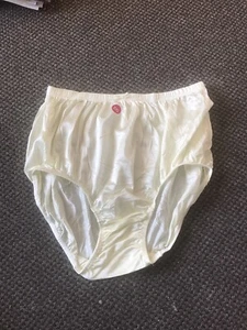 1-Dessous GELB weiches Nylon Vollslip Höschen Damen Unterwäsche Gr. 2XL NEU - Bild 1 von 5