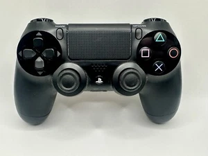 Sony DualShock 4 Wireless Controller PlayStation 4 - Jet Black (CUH-ZCT1U)™ - Picture 1 of 3