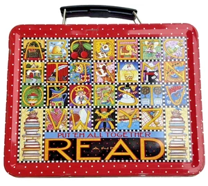 Mary Engelbreit 2000 lonchera de hojalata alfabeto ponerlos todos juntos y leer 6x7,5” - Imagen 1 de 6