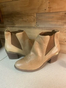 INC Womens Tan natural Leather Chelsea ankle Boots Back Pull-Tab wood heel sz 8 - Picture 1 of 6