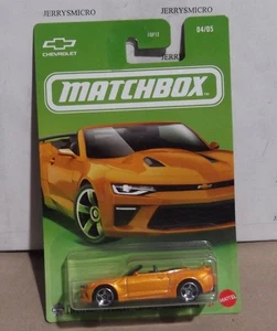 MATCHBOX GREEN CARD '16 CHEVY CAMARO CONVERTIBLE IN GOLD #04/05 - Picture 1 of 1