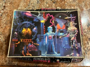 VINTAGE COLORFORMS OUTER SPACE ALIENS PUZZLE - Picture 1 of 5