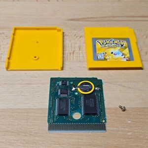 Pokemon Gelb (Game Boy, 1999) Authentic Speichert Neue Batterie B4 MINTY - Bild 1 von 3