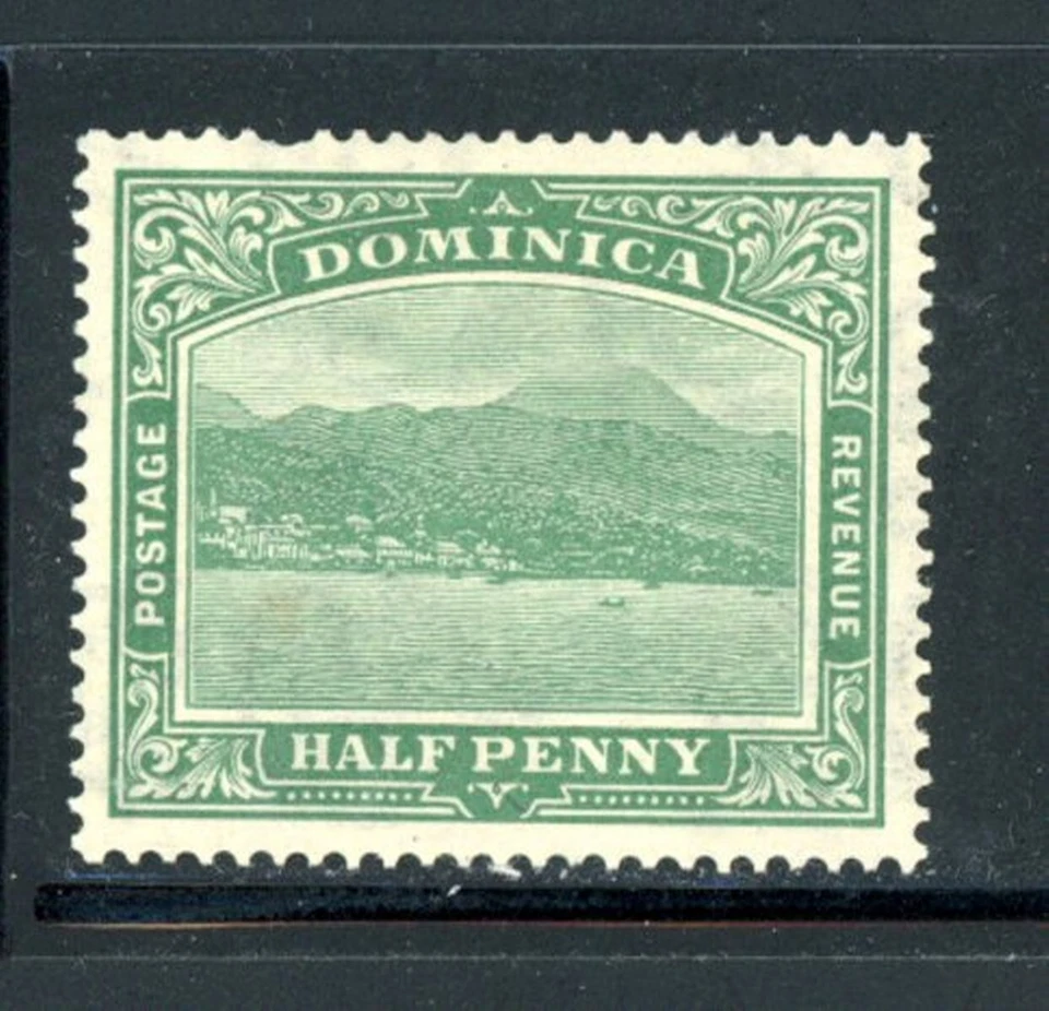 Dominica Scott # 35 - MH - CV=$15.00                         (2-C205) - Image 1 of 1