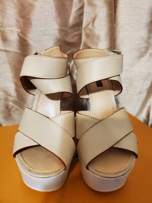 louis vuittons wedges - Image 1 of 4