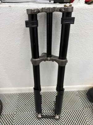 Suspensión horquillas delanteras SurRon LBX Light Bee X  Foto 1 de 4