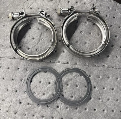 ¡NUEVO! Volvo D13/Mack MP8 *OEM* 2 abrazaderas EGR 24070065 con 2 juntas 20841816 Foto 1 de 2