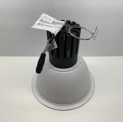 Nora Lighting 8” Sapphire Round Reflector 5500lm 3500K NC3-81L635FMPW - Image 1 of 4