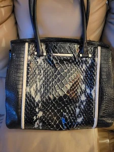 READ * Pre-owned Brahmin Alice Black Carlisle Handbag Tote * READ* PROJECT  - Picture 1 of 15