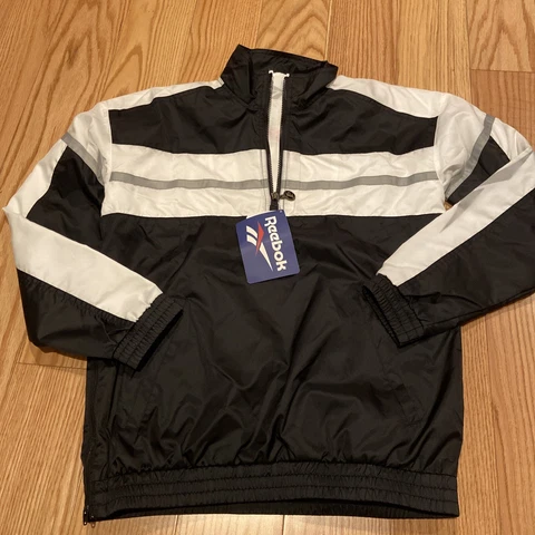 Reebok Classic Allen Iverson 1/2 Zip Track Jacket Black White Men’s XS DX0556 Cover