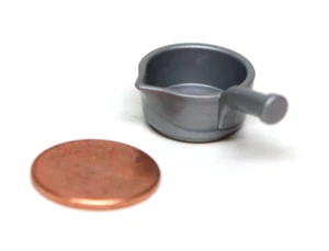 Playmobil Miniatur Camping Western Puppenhaus Küche Silber Topf mit Ausgießer - Bild 1 von 1