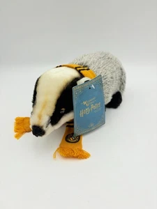 Harry Potter Hufflepuff Badger Plush Robe Scarf Badger Wizarding World Tag 10" - Picture 1 of 9