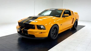 2007 Ford Mustang GT Coupe - Picture 1 of 12