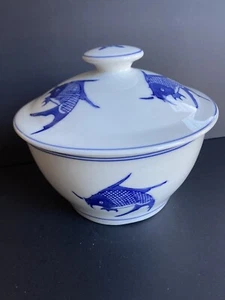Vintage Koi Caro Fish Serving Bowl w/Lid BLUE & WHITE Hand Painted EUC - Bild 1 von 5