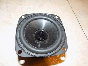 Altavoz Bullet Full Range Calidad 3 pulgadas 20 vatios 4ohm p/n 2-520-012-01 1306 NOS - Imagen 1 de 7