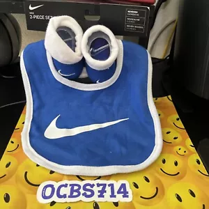 Nike Newborn Baby Bib & Booties 2 Piece Set 0-6 Months BLUE/WHITE Swoosh Air NEW - Picture 1 of 5