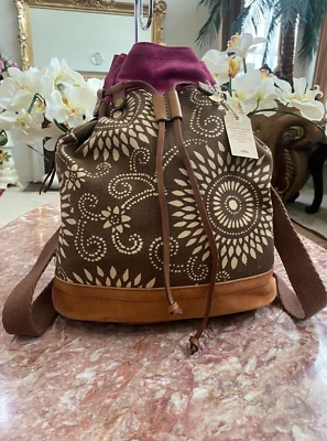 Mochila grande de lona estilo hippie nueva con etiquetas Lucky Brand con ribete e parte inferior de gamuza, $148 Foto 1 de 4