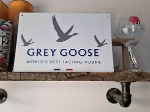 Grey Goose Vodka metal sign, Plaque, Man Cave, Beer Hut,Garage, Bar. - Foto 1 di 1