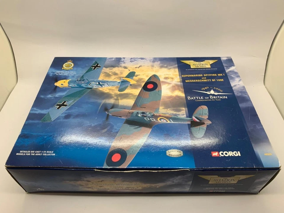 Corgi Supermarine Spitfire Mki & Messerschmitt Bf 109E 49505 1/72 - Immagine 1 di 2
