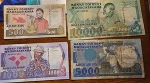 Madagaskar - Lot von 4 Banknoten 1988 - Sehr guter Zustand + - Bild 1 von 1