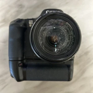 Canon EOS 10D w/ 28-105mm 1:3.5-45 I USM (Untested) - Picture 1 of 9