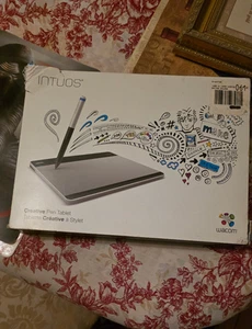 Wacom Intuos CTH-480 Touch Grafiktablett mit Creative Pen CTH480 USB - Bild 1 von 5