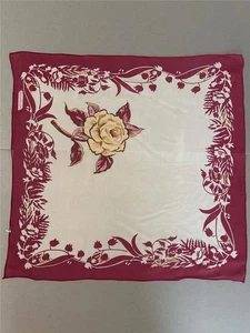 Sciarpa vintage Cacharel 24"x24" floreale pesca rosa seta - Foto 1 di 4