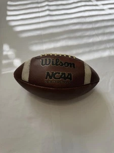 Wilson NCAA Junior Size Football Brown - Game Ready - Bild 1 von 5