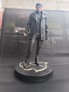 Resident Evil Village Chris Redfield 28 cm Action Figure - Foto 1 di 3