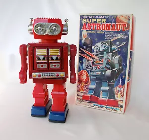 VINTAGE Horikawa TIN SPACETOY Rotate O Matic SUPER ASTRONAUT ROBOT W/BOX! WORKS! - Picture 1 of 13
