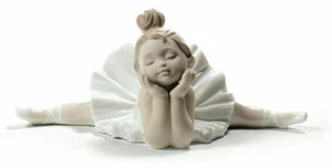 NAO BY LLADRO READY FOR MY DEBUT #1688 BRAND NEW IN BOX GIRL CUTE SAVE$$ F/SH - Picture 1 of 1