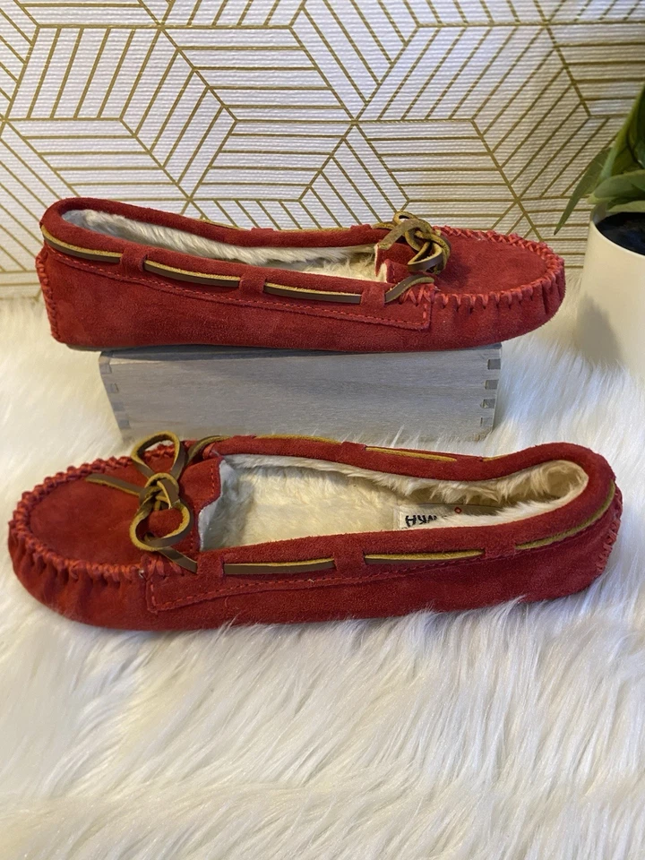 Zapatillas mocasín de cuero gamuza roja Minnetonka para mujer/zapatos cómodos talla 8 Foto 1 de 4